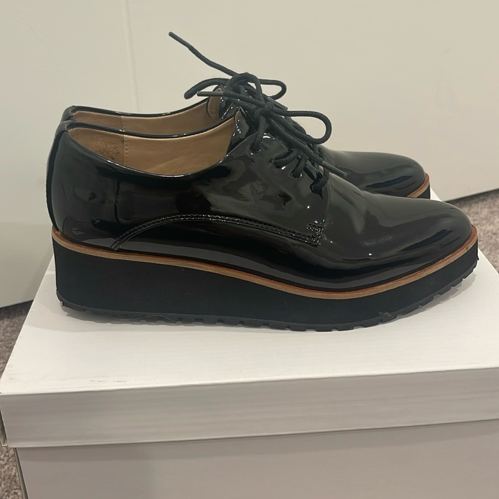 Like New ALDO Women’s Platform Oxford Size 6.5